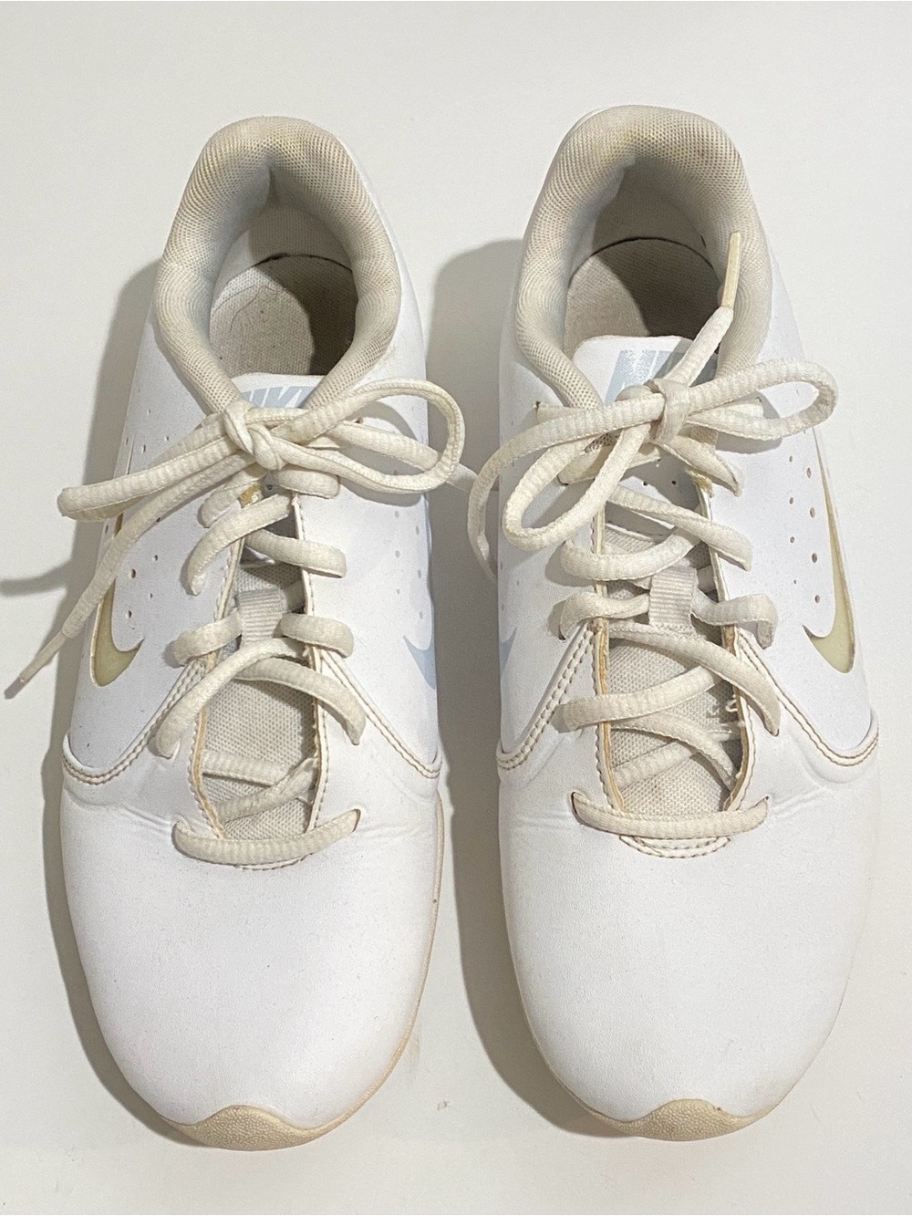 Nike Sideline 3 Women's 7 White Cheerleading Dance Fitness Athletic Shoes